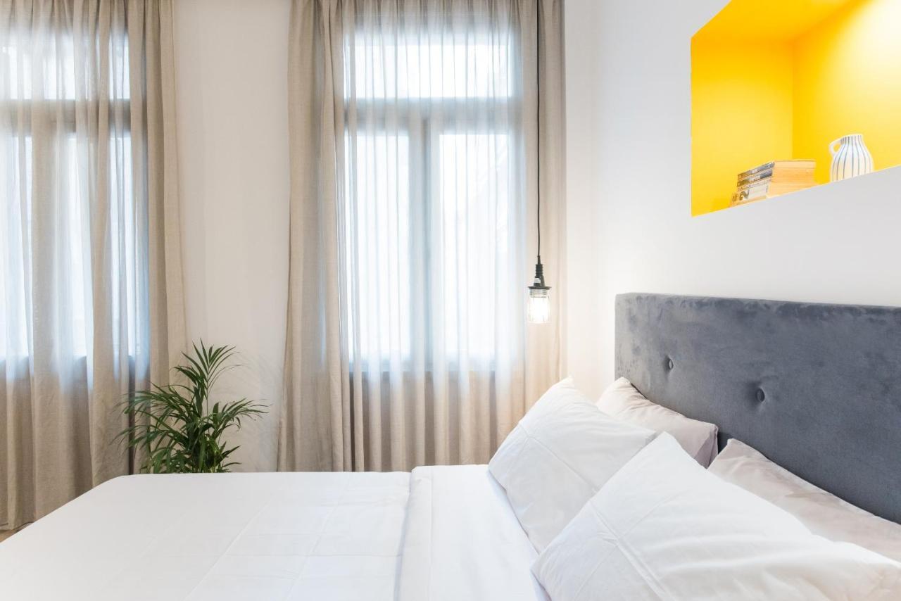 Monk Monastiraki Suites เอเธนส์ ภายนอก รูปภาพ