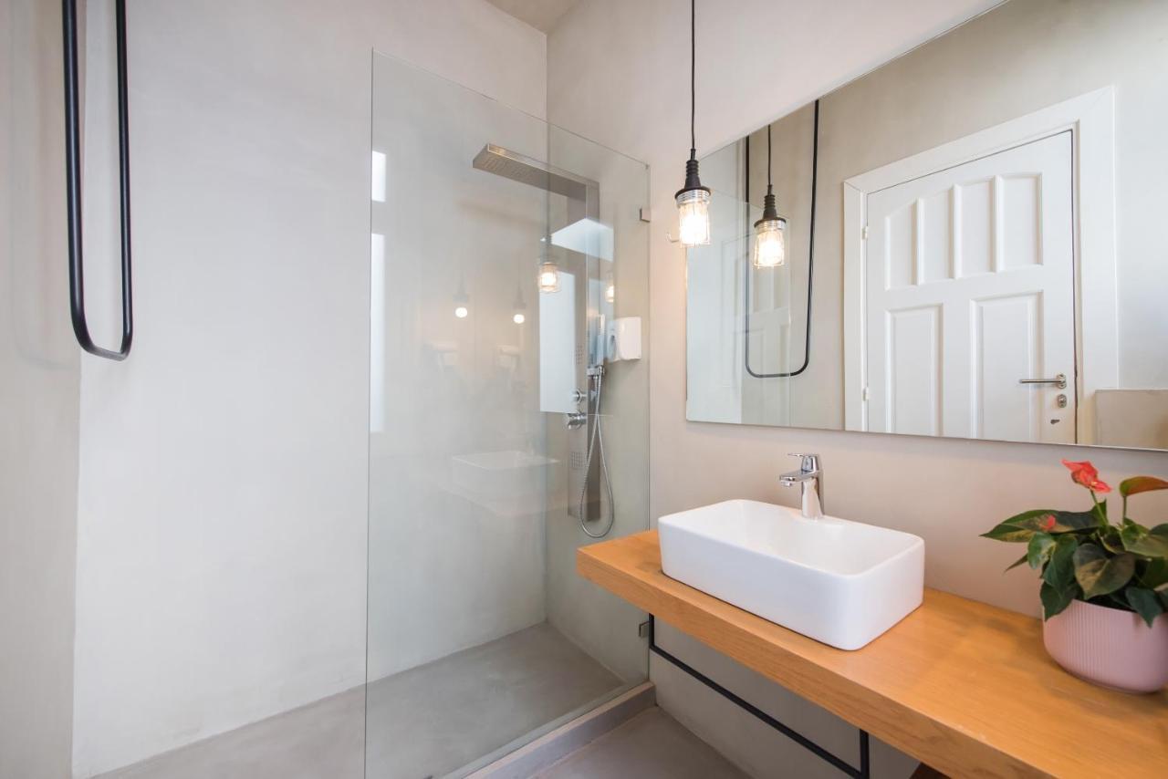 Monk Monastiraki Suites เอเธนส์ ภายนอก รูปภาพ